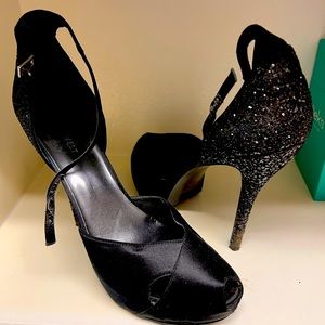 Shoes for sell. $20.00 each. Nine West and Jessica Simpson to name a few.